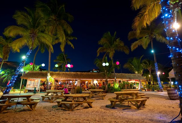 5-of-the-world-s-best-beach-bars