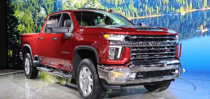 2020-Chevrolet-Silverado-2500HD-LTZ-2019-Chicago-Auto-Show-Exterior-002-720x340.jpg