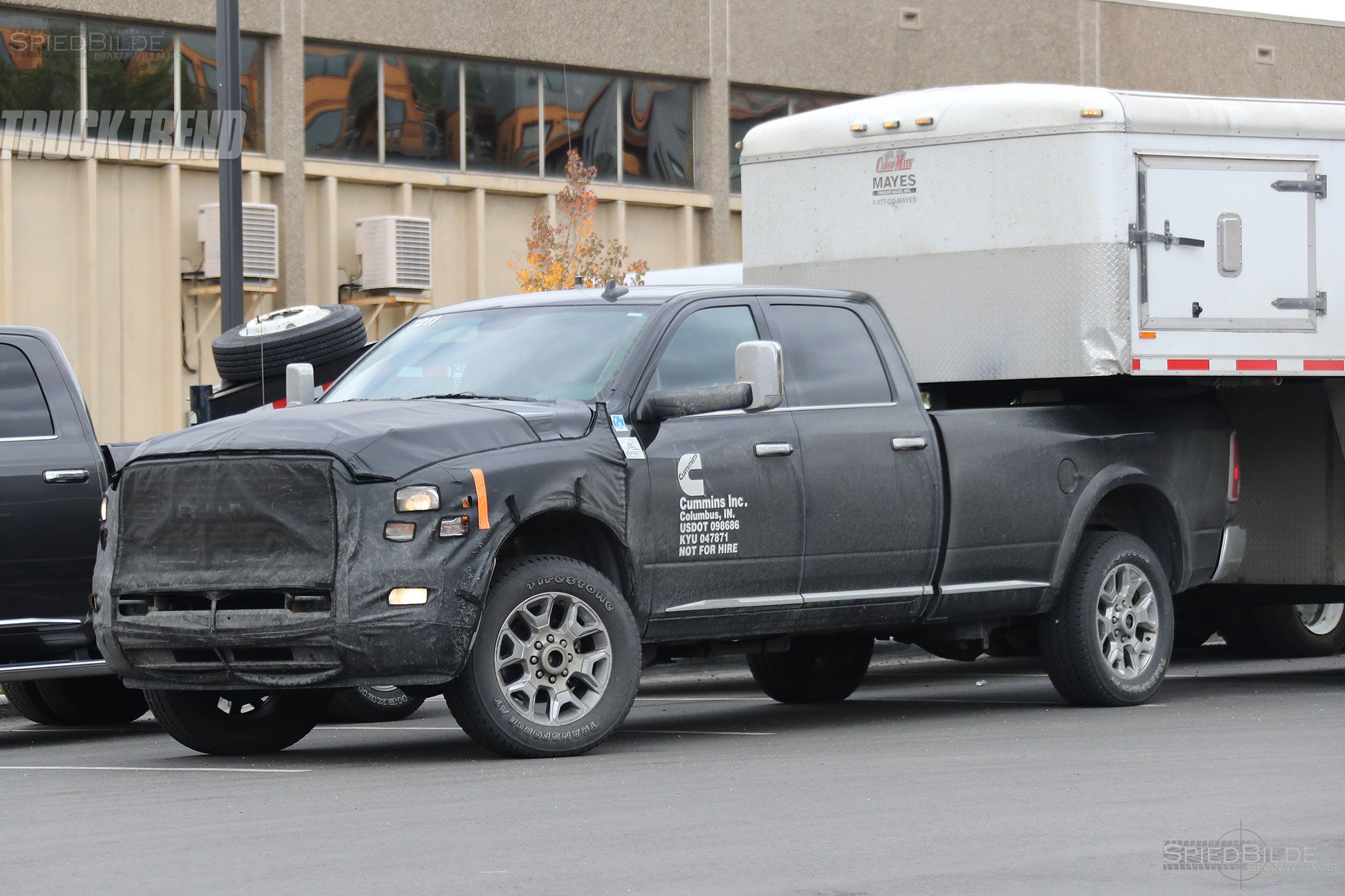 2018-ram-3500-heavy-duty-front-quarter-02.jpg